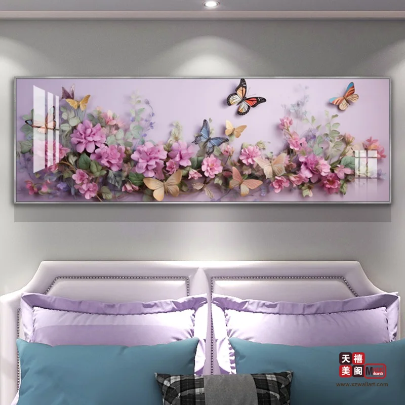 蝶戏花丛