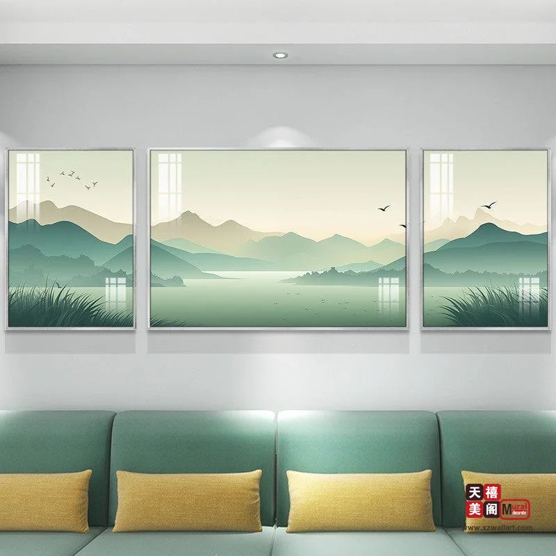 青山映水